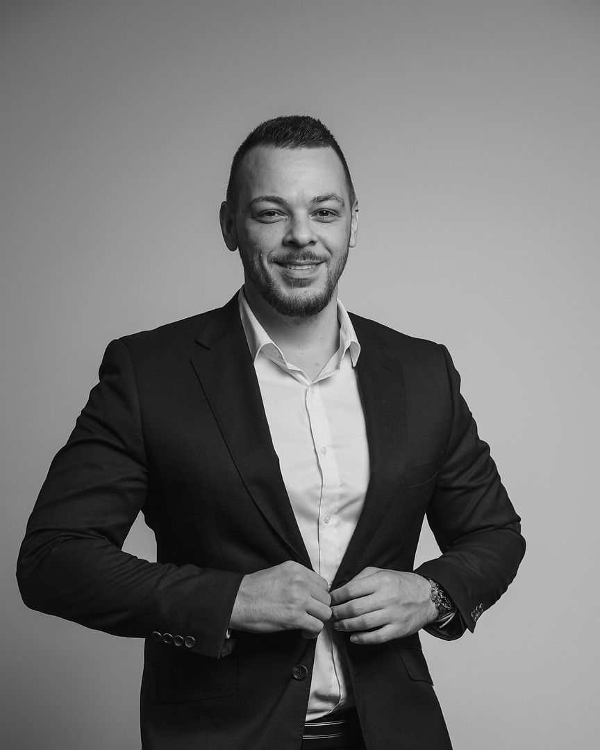 Dillon Watson, Industrial Specialist - Sales and Leasing at